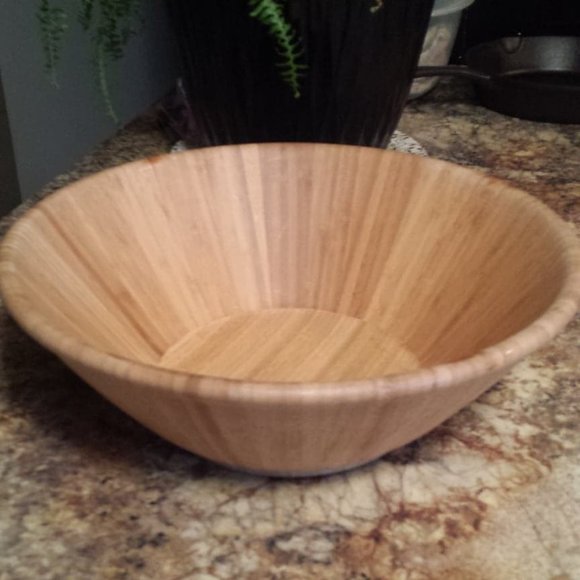 Vintage Large Wooden Toca Salad or Fruit Bowl Gently Used - Picture 1 of 4